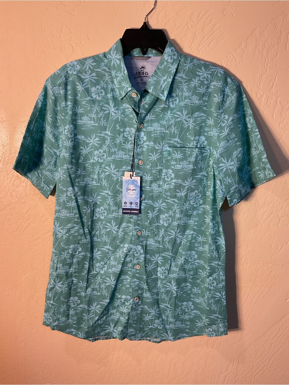 Izod Men's Mint Green Tropical Short-Sleeve Button-Down Shirt medium